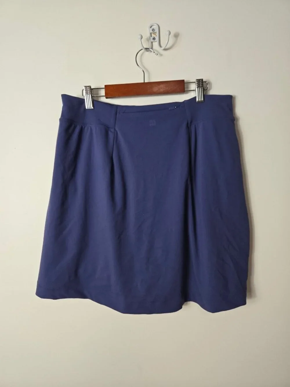 Duluth Trading Women's Size M AKHG Trail Tech Flow Skort Indigo Blue
